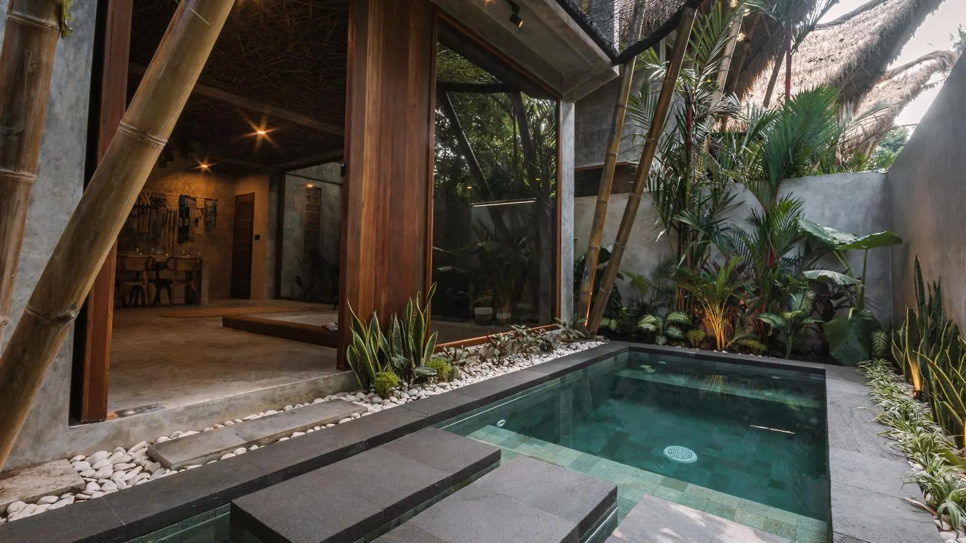 Lunoraa - Ubud Luxury Villa